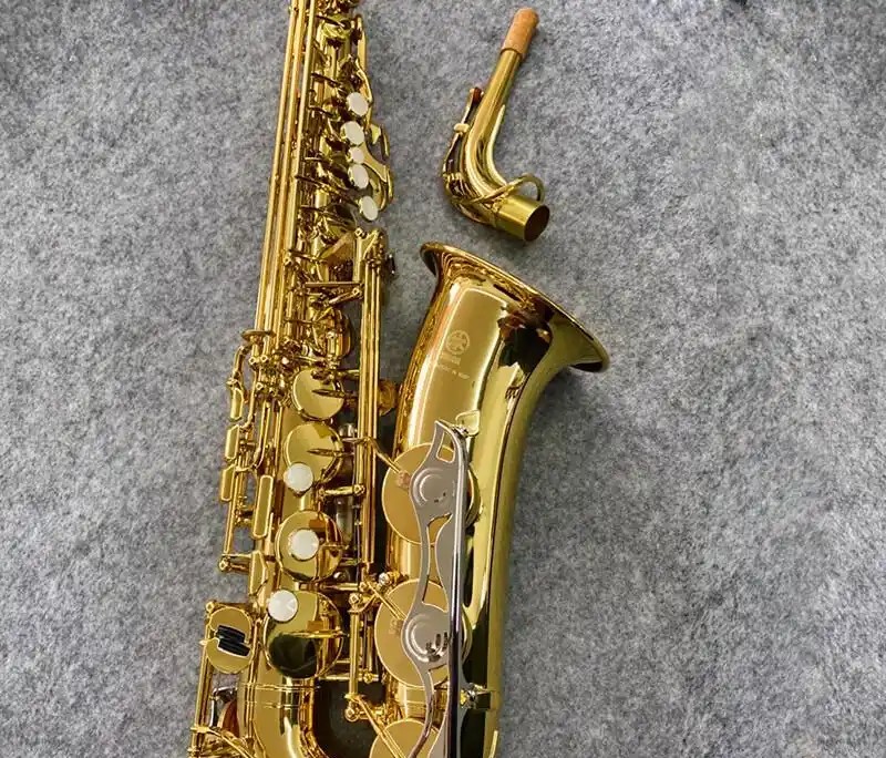 Yamaha YTS-480 gold tenor saxophone with detached neck