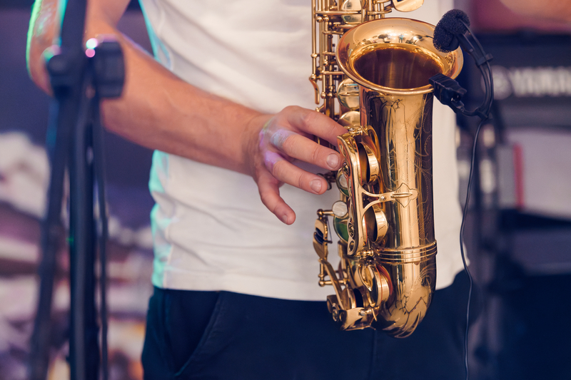 Saxophone idéal pour adulte débutant apprenant sereinement